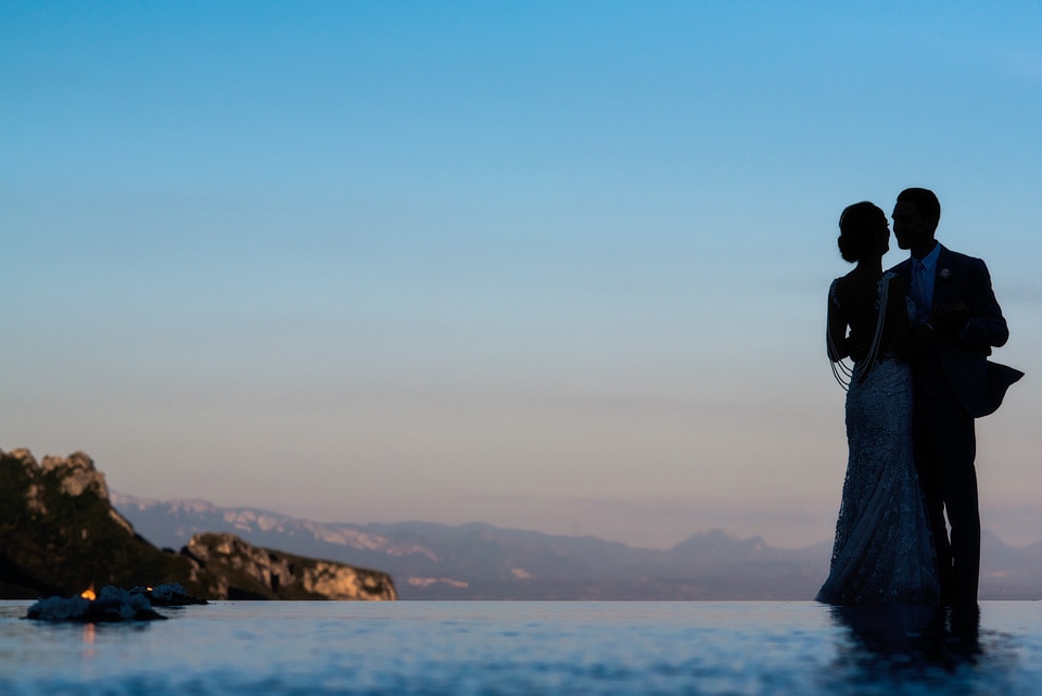 Best wedding photos of 2015 in Boston and New England bride and groom silhouette