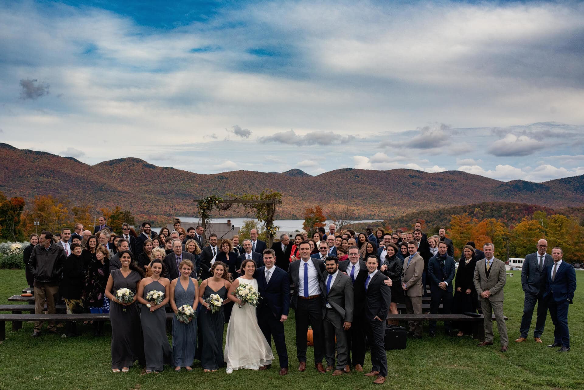 mountain-top-inn-wedding-photos-in-fall-09